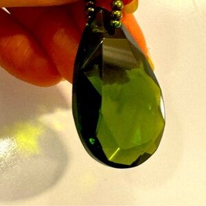 Green faceted pendant
